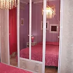 Max House 2*