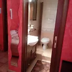 Bed & Breakfast Max House 2*