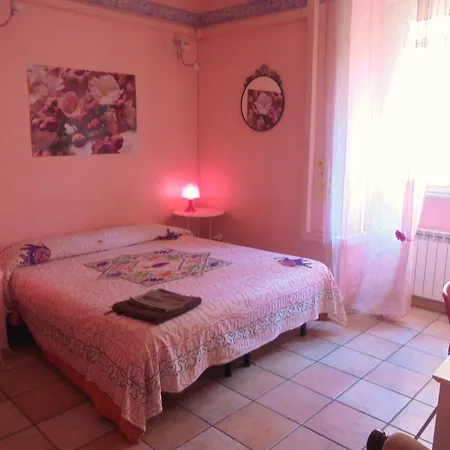 Max House Oda ve Kahvaltı Roma