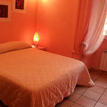 Max House Bed & Breakfast 2*