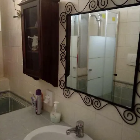 Oda ve Kahvaltı Max House Roma