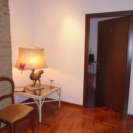 Max House Alojamento de Acomodação e Pequeno-almoço Roma