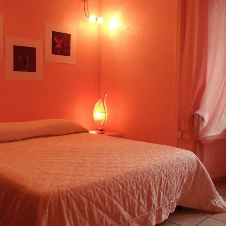 Max House Bed & Breakfast 2*